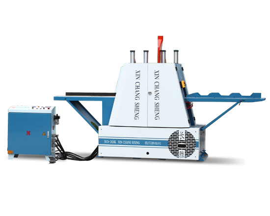 多鋸條全自動(dòng)變頻框鋸機(jī)XCS1530